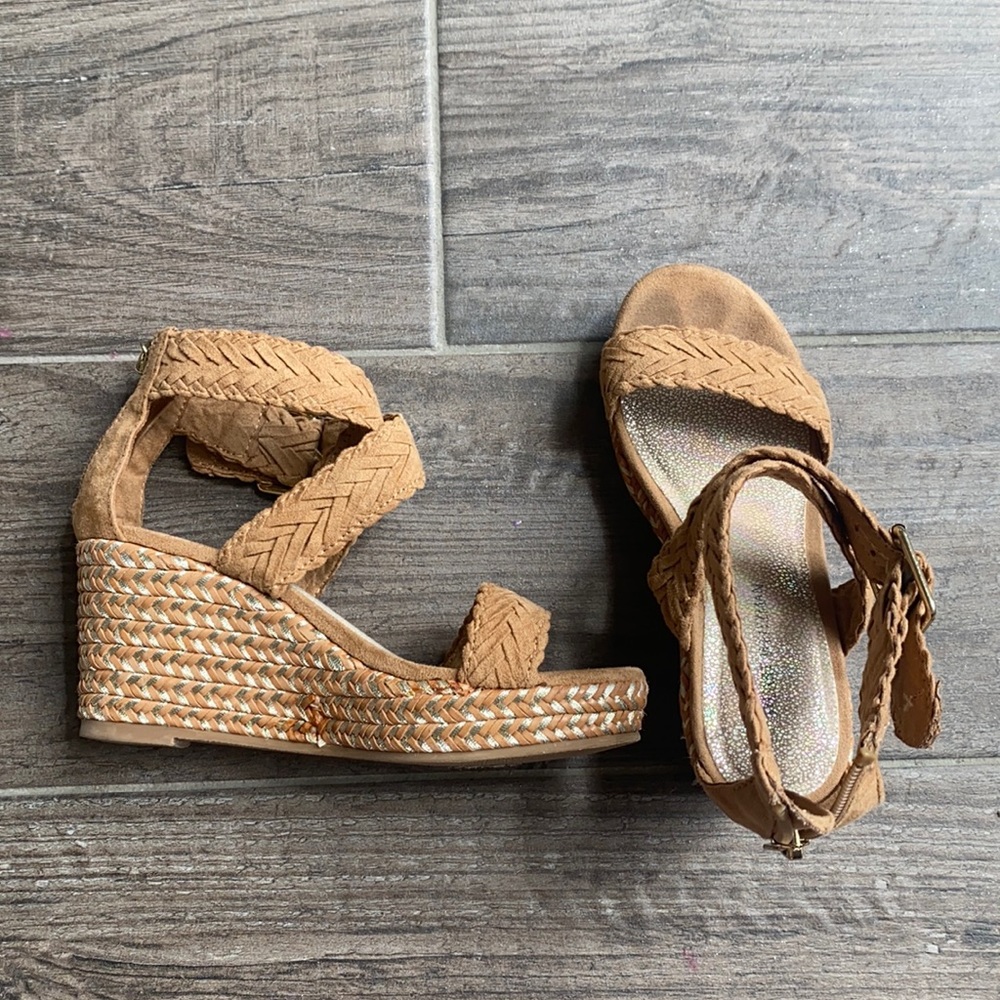 Girls Zip Up Wedge